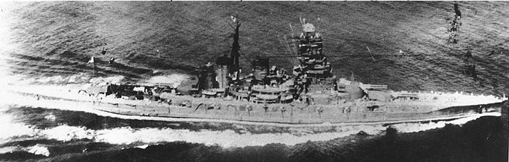 Japanese_battleship_Hiei_underway_in_Tokyo_Bay_on_11_July_1942_%28NH_73075%29.jpg