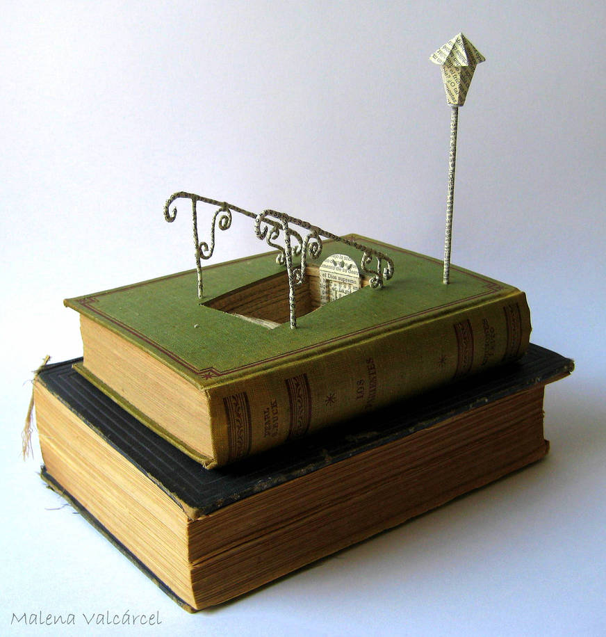 into_the_unknown___book_sculpture_by_malenavalcarcel_dfqslxt-pre.jpg