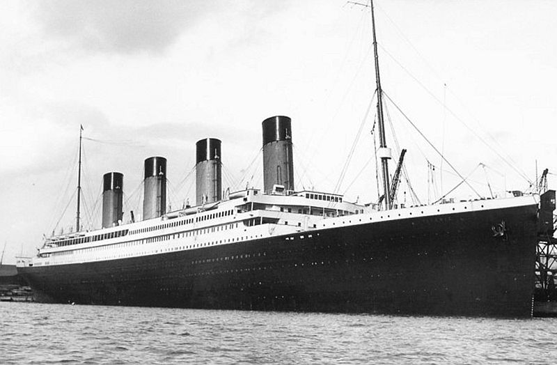 800px-Titanic_Sn1912.jpg